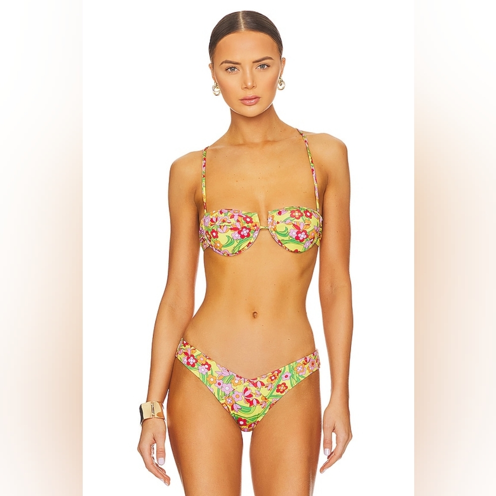 NWT SOLID & STRIPED BIKINI SET IN FLORAL PRINT